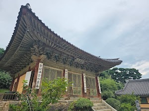 Jeondeungsa Temple