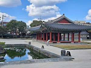 Gwandeokjeong