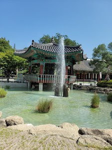 Gyeongsang-gamyeong Park