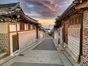 Bukchon Hanok Village