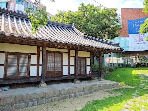 Yosan Kim Jung-han Literary Museum