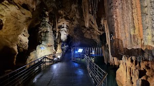 Seongnyugul Cave