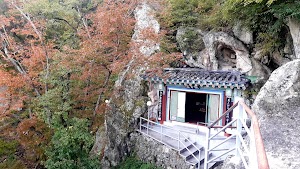 Golgulsa Temple