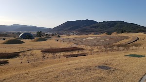 Royal Tomb of King Gyeongdeok