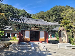 Jikjisa Temple