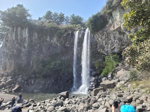 Jeju, Seogwipo Jeongbang Waterfall