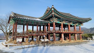 Cheongpung Cultural Complex