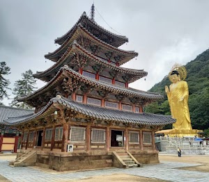 Beopjusa Temple