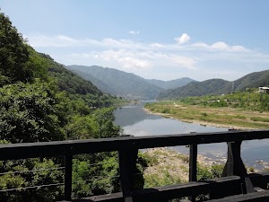 Hwacheon Kkeomeok Bridge