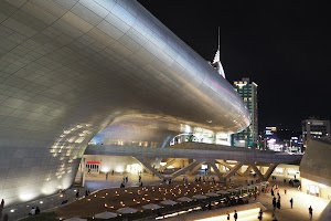Dongdaemun Design Plaza (DDP)